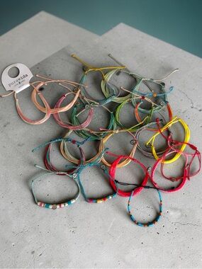 Pura Vida Multicolor String Bracelet - Assorted Colors huge lot of 20